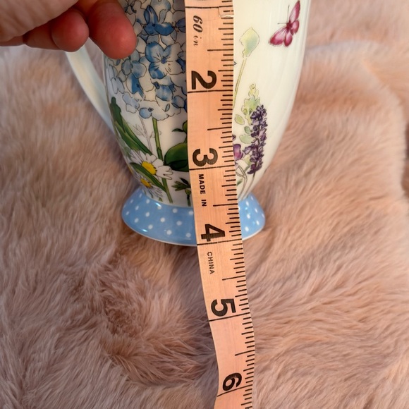 NWT Burton & Burton Floral Egg Blue Hydrangea Mug / Fondanista Vintage - Picture 9 of 10